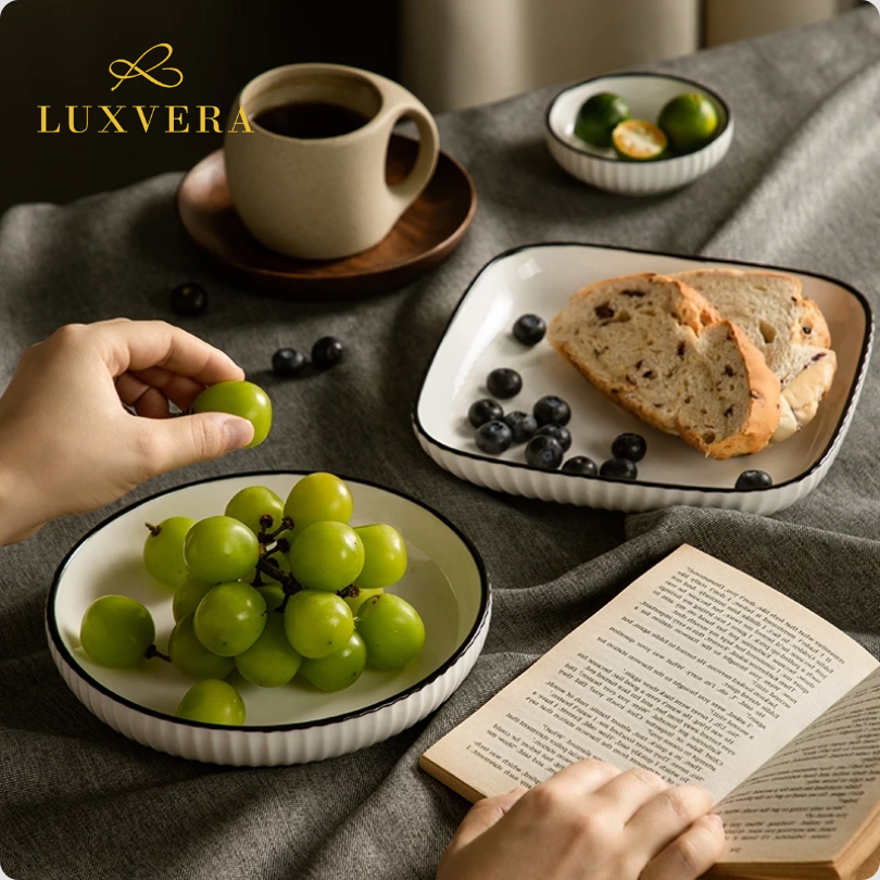 Luxvera Piring Keramik Kotak 8 Inch Paris White - Elegan & Fungsional untuk Dinner Plate, Salad, Dessert, Piring Buah, Hotel, Restaurant, Cafe, Prasmanan & Peralatan Makan Set yang Elegan dan Fungsional - Gambar 4