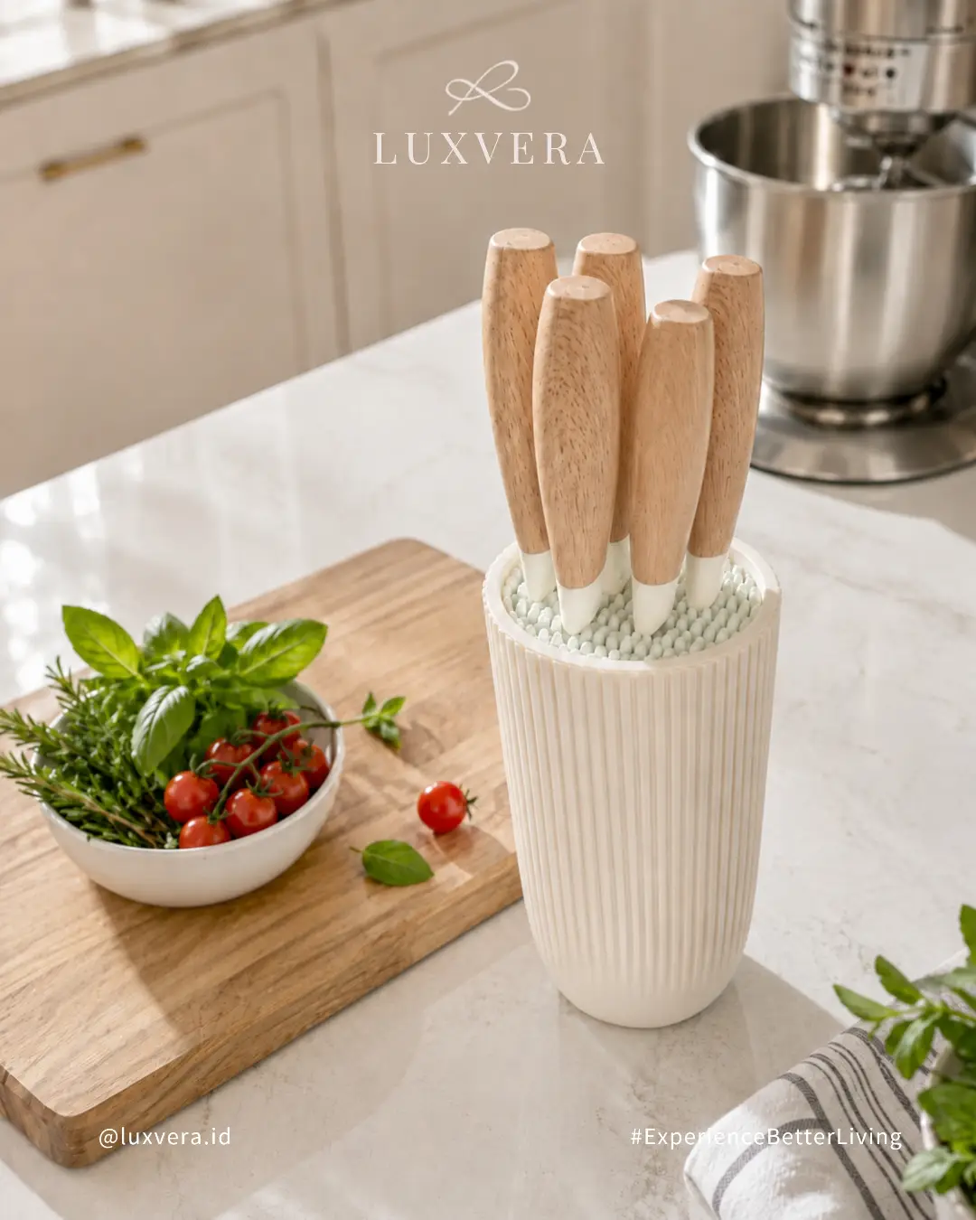 Luxvera kitchen utensil set